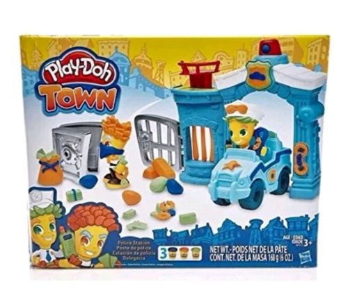 Play-Doh Town Police Station (BRAND NEW | IN THE BOX)