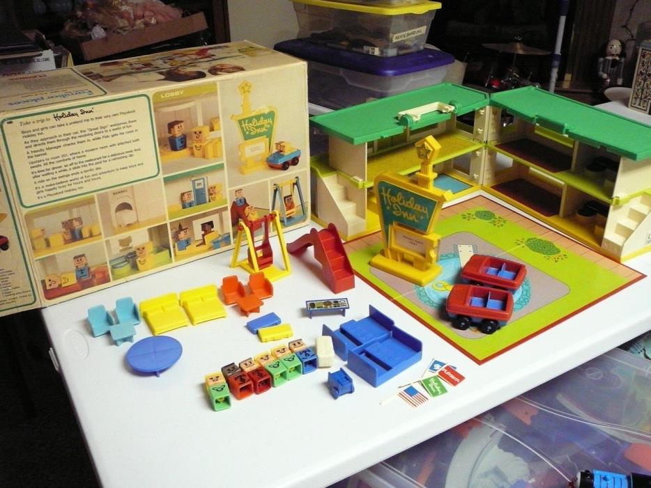 Vintage Playskool Holiday Inn toy Playset #480 with box Complete
