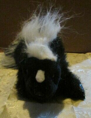 FOLKMANIS MINI SKUNK FINGER PUPPET PLUSH 5