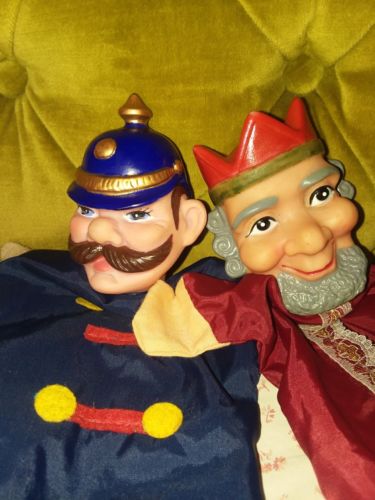 Cute Vintage set of 2 puppets,Policeman & King