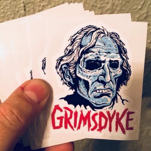 GRIMSDYKE • STICKER • MANI-YACK MONSTER!!! PETER CUSHING - TALES FROM THE CRYPT