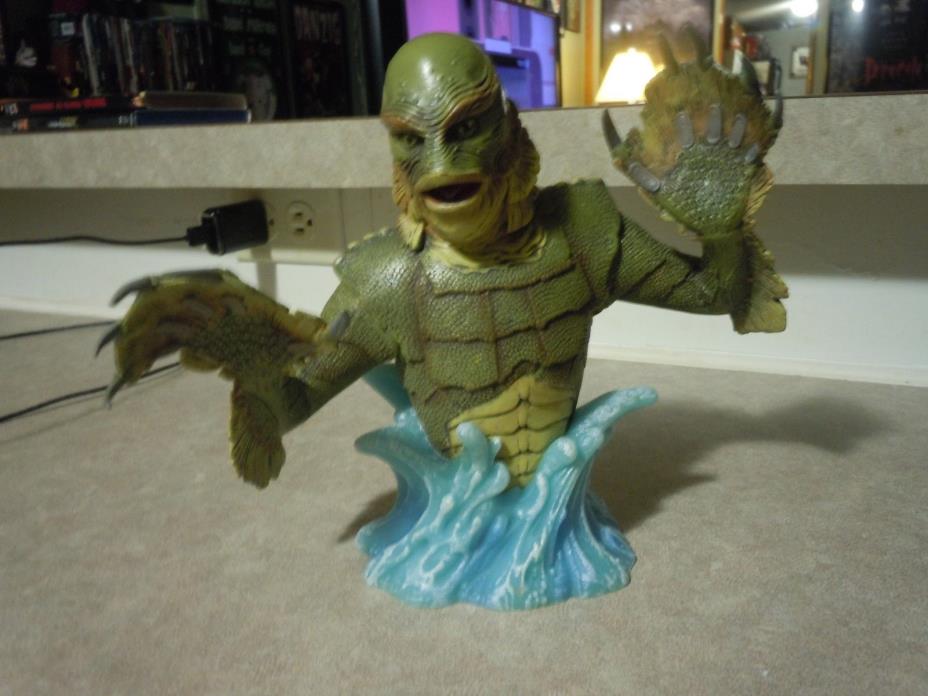 CREATURE FROM THE BLACK LAGOON BUST BANK FROM DIAMOND SELECT RARE