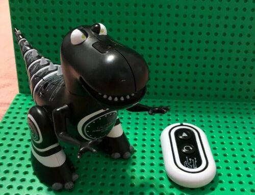 Remote Control Black White Robotosaurus Toy Fearless