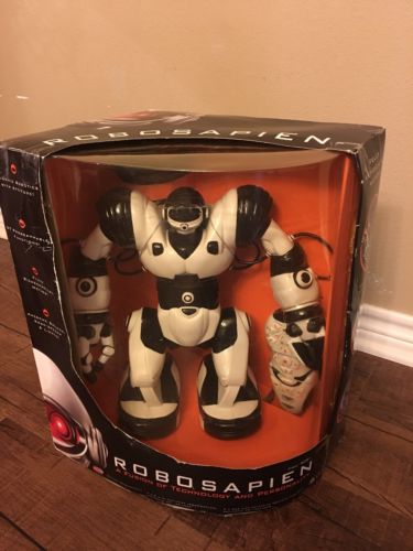 WowWee Robosapien Humanoid with remote # 8081 Collector Item - Full Size 14”