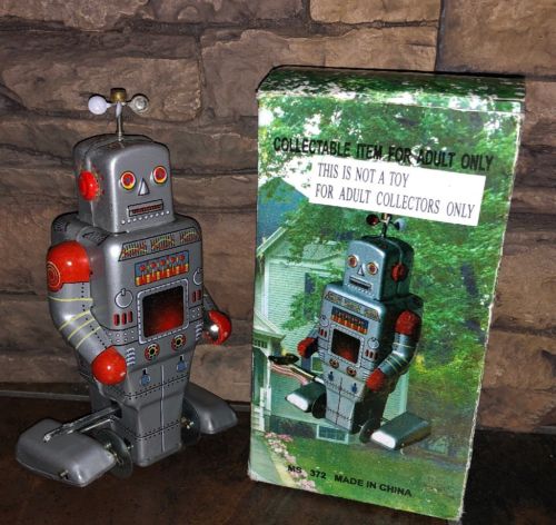 MS372 Atomic Robot Man Retro Clockwork Wind Up Tin Toy w/Box