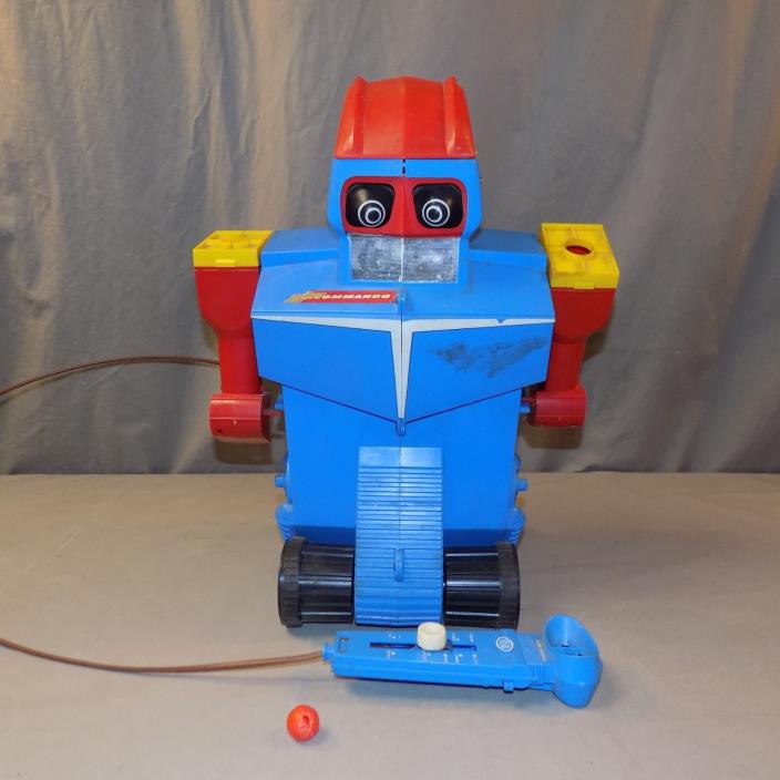 VINTAGE 1960s 1961 IDEAL BATTERY OPERATED TOY ROBOT COMMANDO FOR PARTS