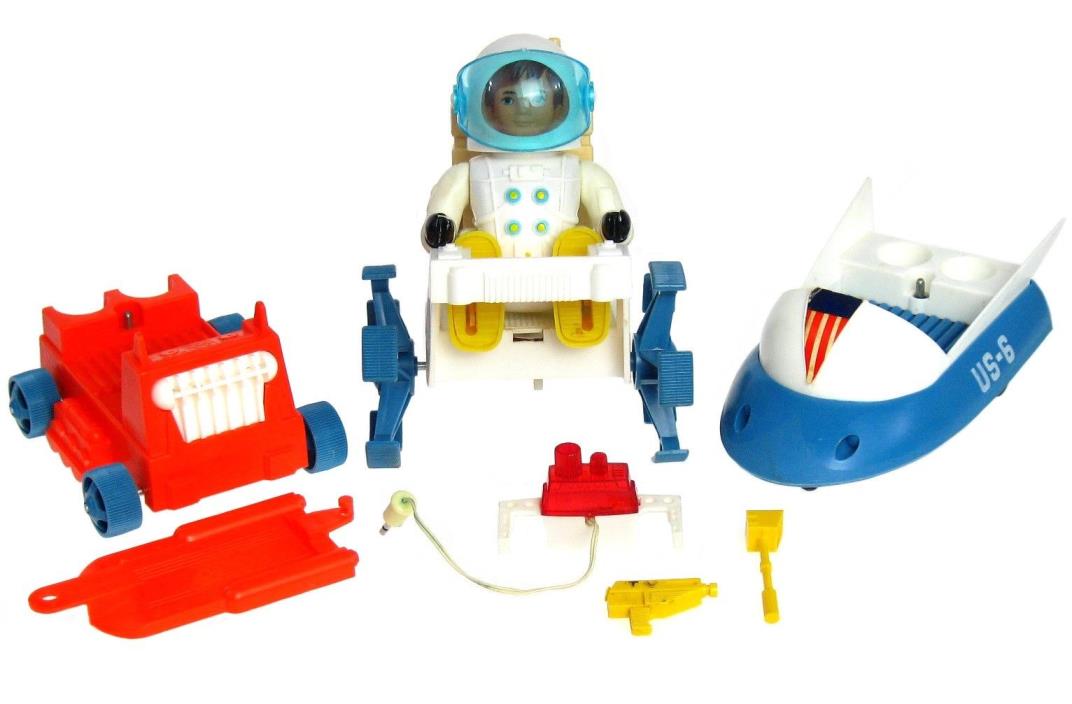 Vintage 1969 Eldon Walking Billy Blastoff Space Scout Loose Complete Set Works