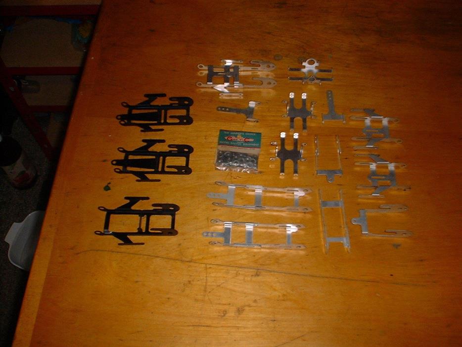 1/24 Scale Slot Car Chassis GAR VIC  LOT   SOLD AS IS SEE PICTURES