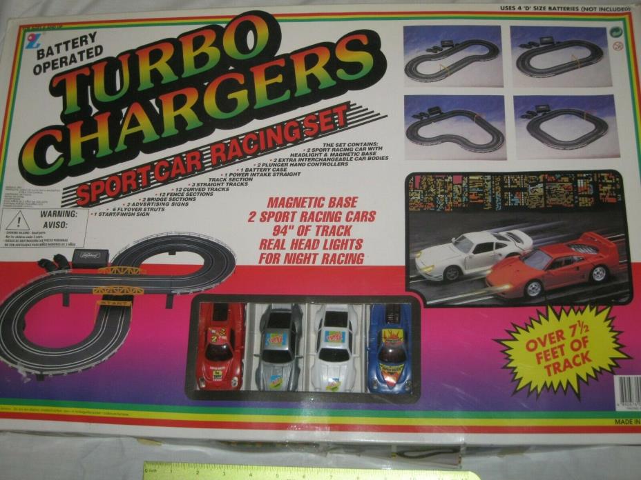 TURBO CHARGERS SportCar Racing Set COMPLETE w/2 extra Slot-Car chassis NEAR MINT