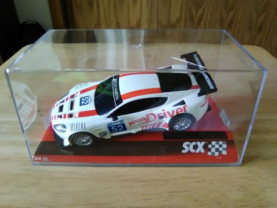 SCX Anolog Aston Martin DBR-9 Young Driver 1/32 Slot Car