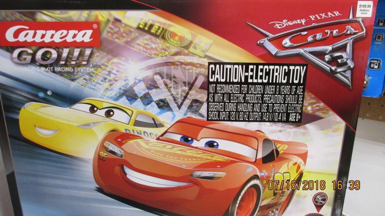 1/43 Carerra GO Disney Pixar Cars 3 Slot Car Set, LIGHTNING MCQUEEN, DINOCO CRUZ