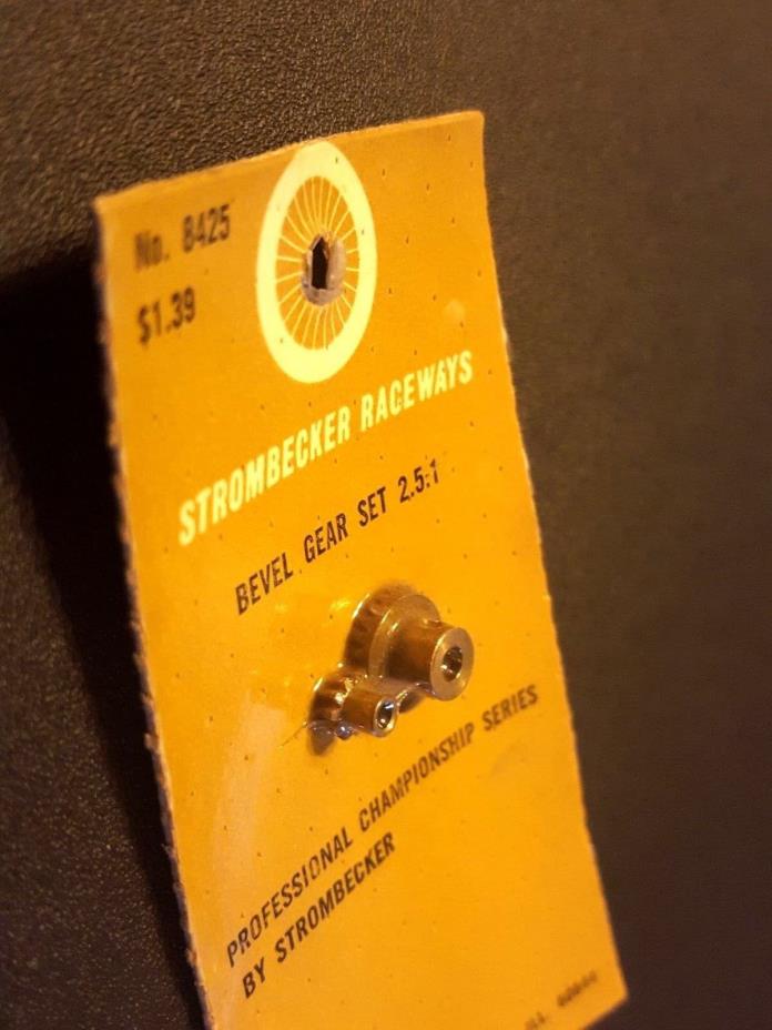 Strombecker Bevel Gear Set  2.5:1 ratio  No. 8425