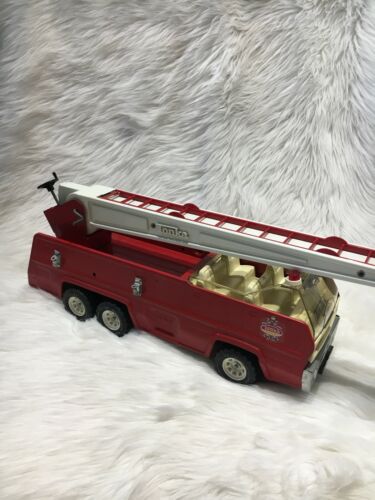Tonka Vintage fire truck red white metal b98