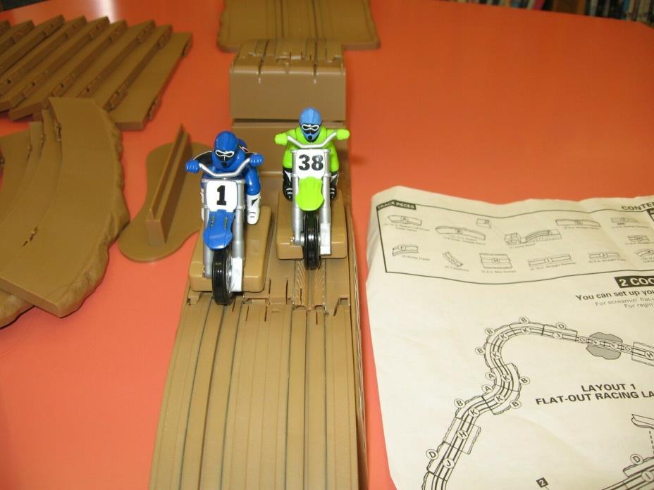 Hot Wheels X-Treme Motocross Stunt Bike Slot Race Set 2001 Mattel