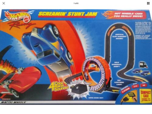 Hot Wheels Screamin' Stunt Jam Set Electric Racing Track Parts