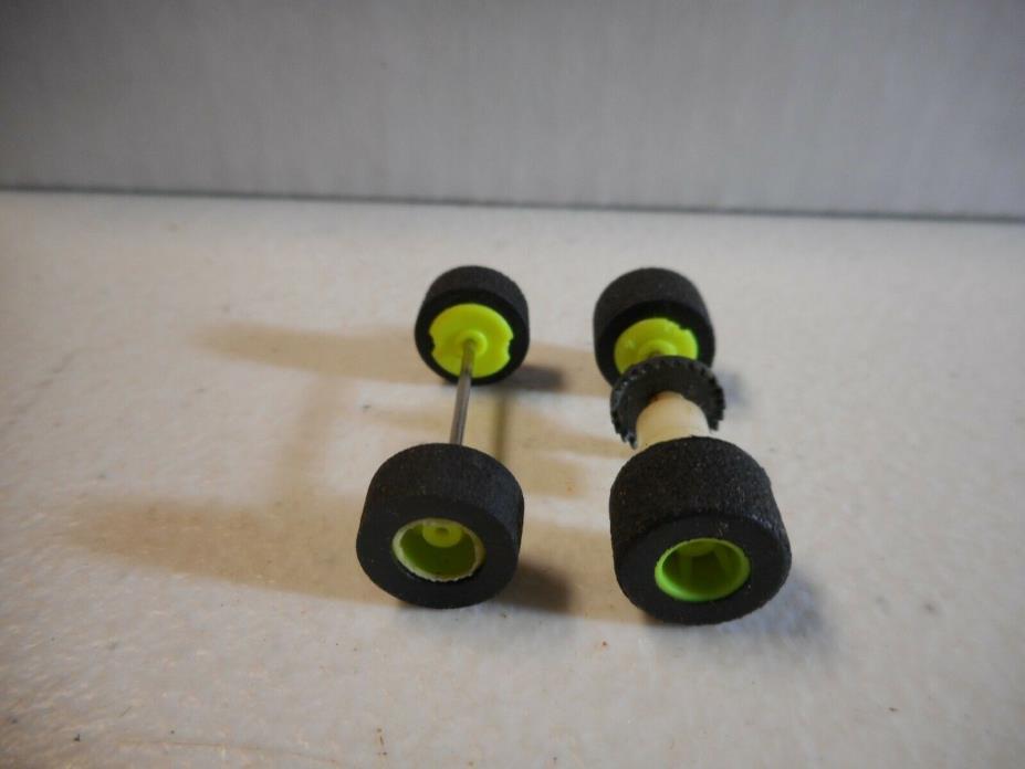 TYCO 440-X2 FRONT AND REAR AXLE SET WITH LIME GREEN WHEELS  (NEW)