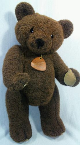 VTG ELEGANTE DAKIN BROWN BEAR FULLY JOINTED WITH LEATHER TAG  18