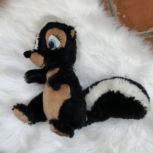 RARE Disney Store Exclusive Bambi Flower the Skunk 11