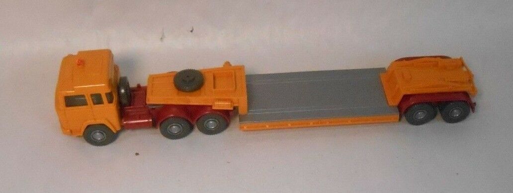 Wiking Germany HO 1:87 530 Magirus Tractor With Flat Bed Trailer Orange (RA)