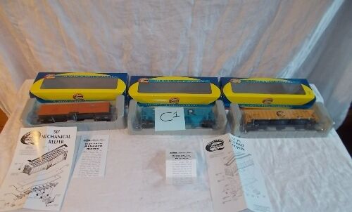 3 Vintage ATHEARN Ready to Roll Train Cars #75467 #71699 #72353