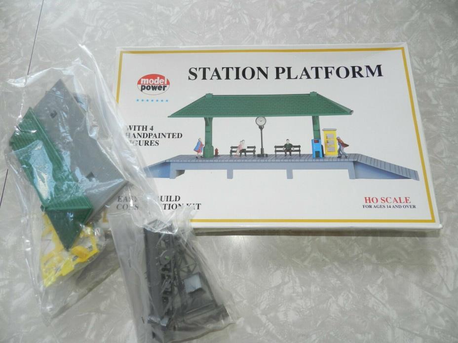 HO SCALE STATION PLATFORM FIGURE RAMP CLOCK MODEL RAILROAD