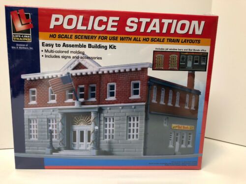 Sealed Life-Like Police Station And Bail Bonds Kit HO Scale #433-1382