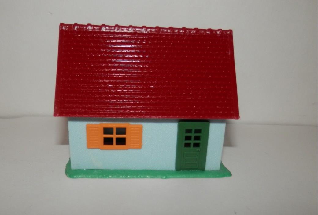 HO Scale Small A Frame House with Red Roof & Green Door