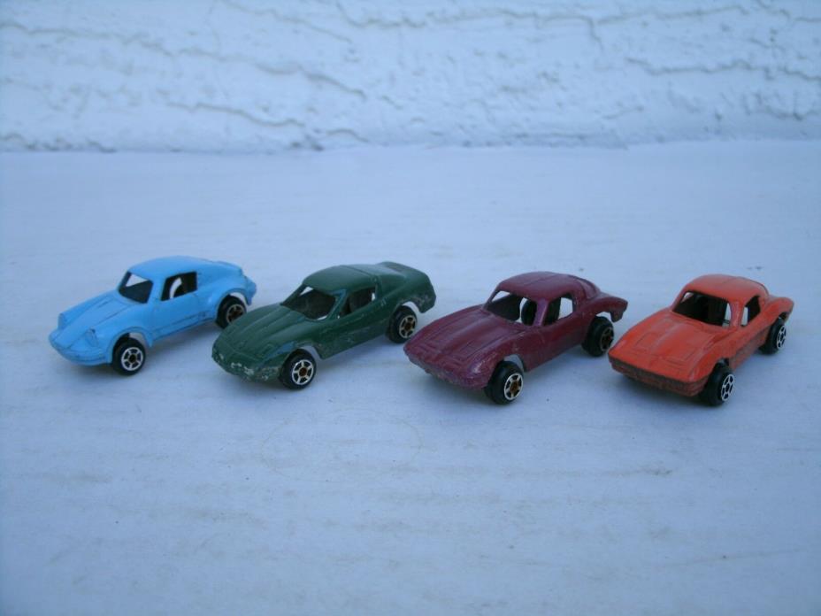 Lot of 4 Vintage HO Scale Tootsietoy Automobiles