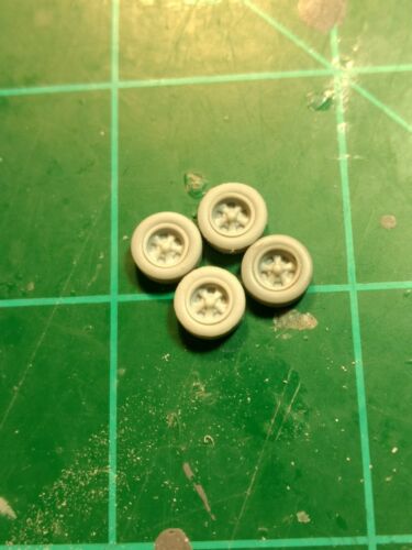1:87 HO Scale Resin automobile Cragar SS wheels and tires.