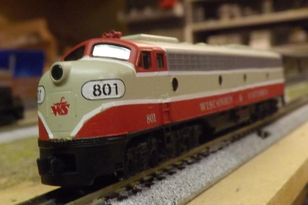 WISCONSIN SOUTHERN E-8/9  ENGINE # 801 N-Scale Custom Painted
