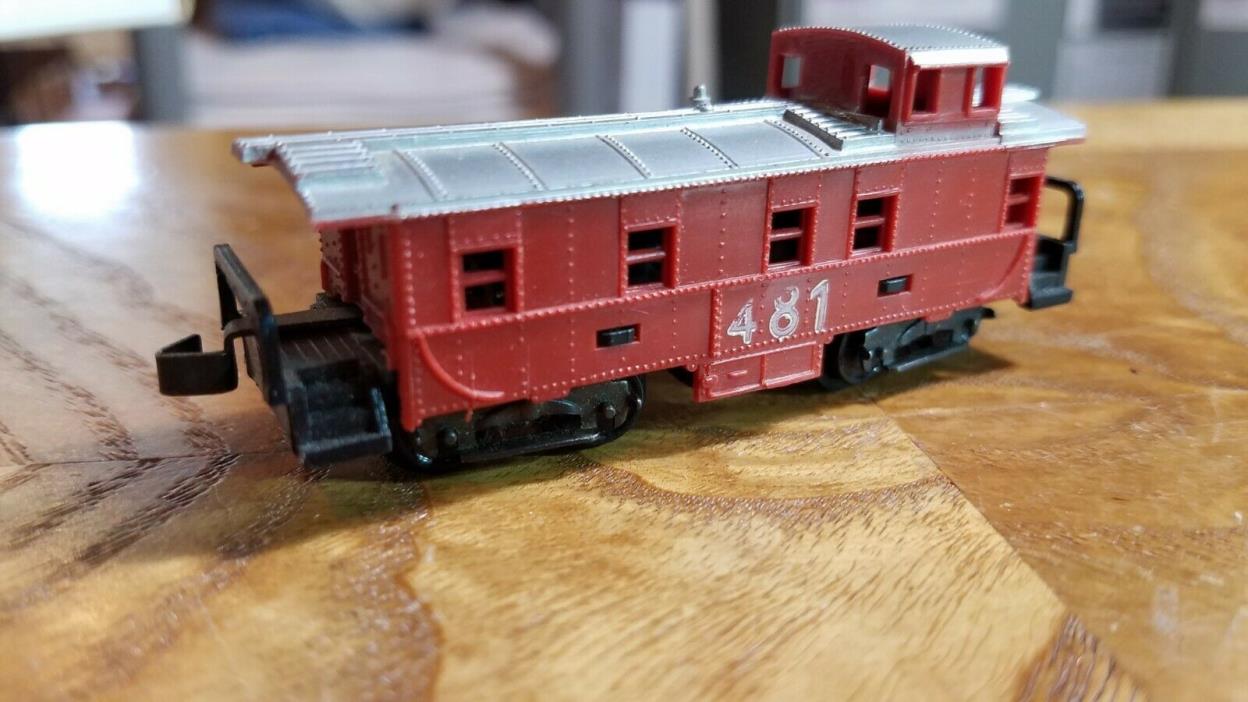 K7 N Scale Train 481 Red Caboose with Silver top old school