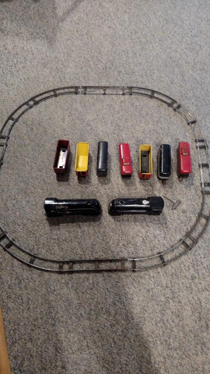 1940s MARX WIND-UP TIN TRAIN SET - O SCALE - NEW YORK CENTRAL RAILROAD