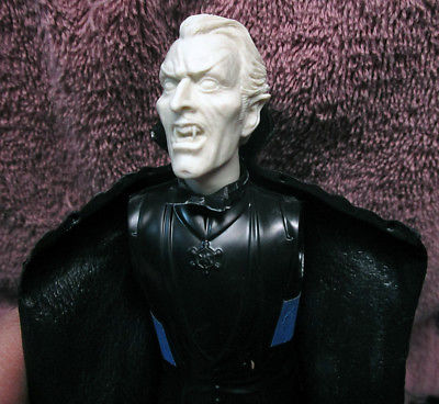COMIC-STYLE DRACULA REPLACEMENT HEAD, FITS AURORA DRAC AND REISSUES, VERSION 2