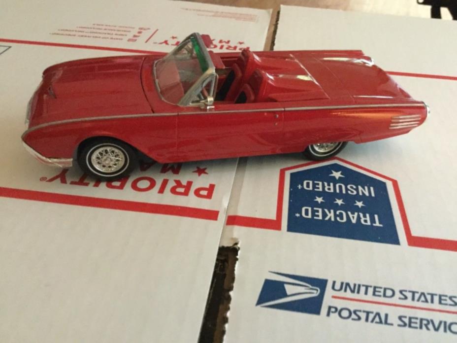 1962 FORD T-BIRD CONVERTIBLE THUNDERBIRD VINTAGE PROMO MODEL CAR