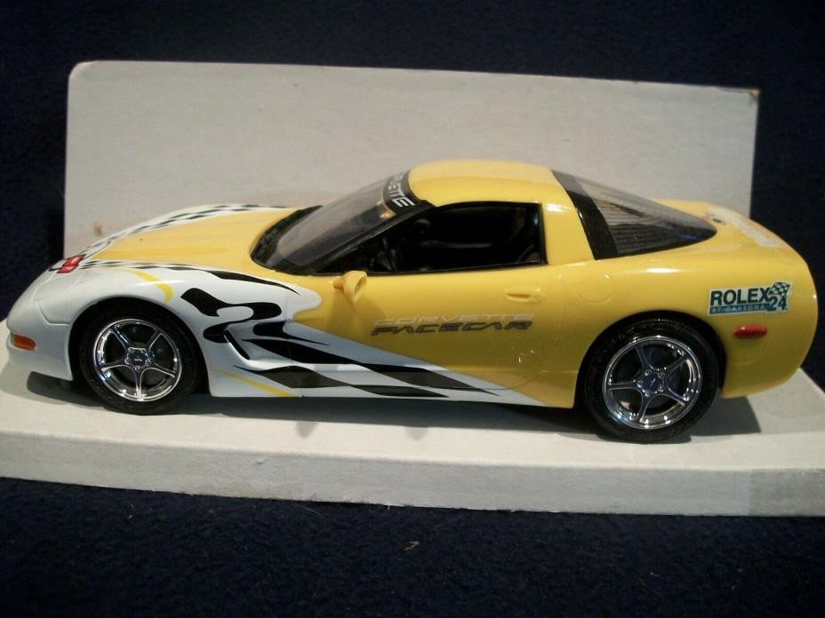 Revell 2001 Corvette Coupe Daytona Pace Car (Promo Model) 1:25 Scale NIB!!!