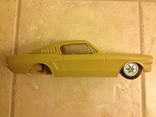 Vintage 1964 Green Ford Mustang Hardtop Model Promo Car 1:25 Scale
