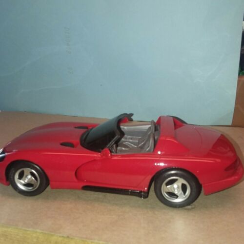 amt 1992 dodge viper rt 10 convertible red promo model car