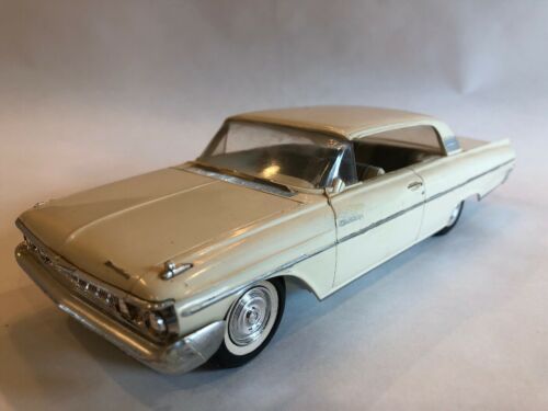 1961 MERCURY MONTEREY COUPE EARLY PROMO MODEL CAR AMT