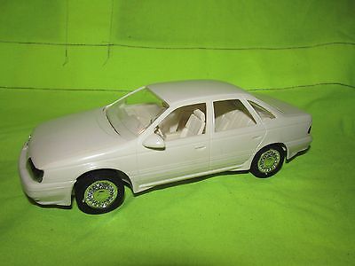 1990 ford tauras SHO white   Dealer Promo DISPLAY PIECE looks good LOOSE