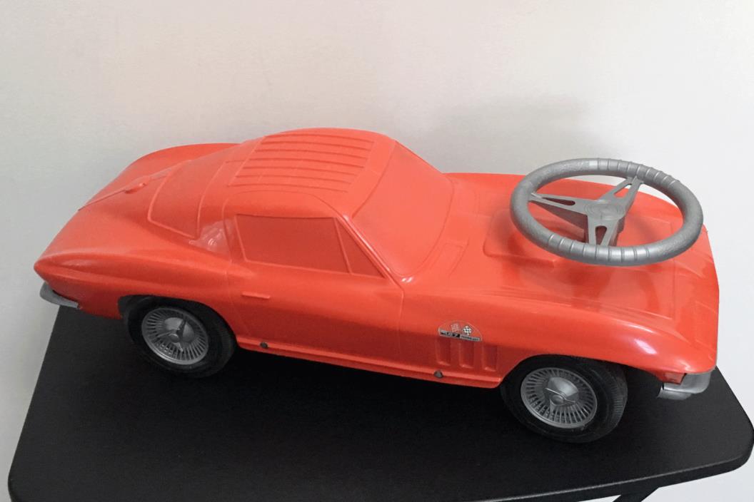 1966 GM dealer promo toy Corvette, the 