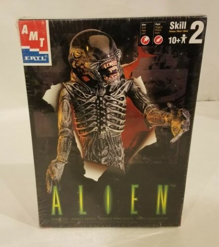Amt/Ertl 1999 Alien model kit #30096 *FACTORY SEALED*