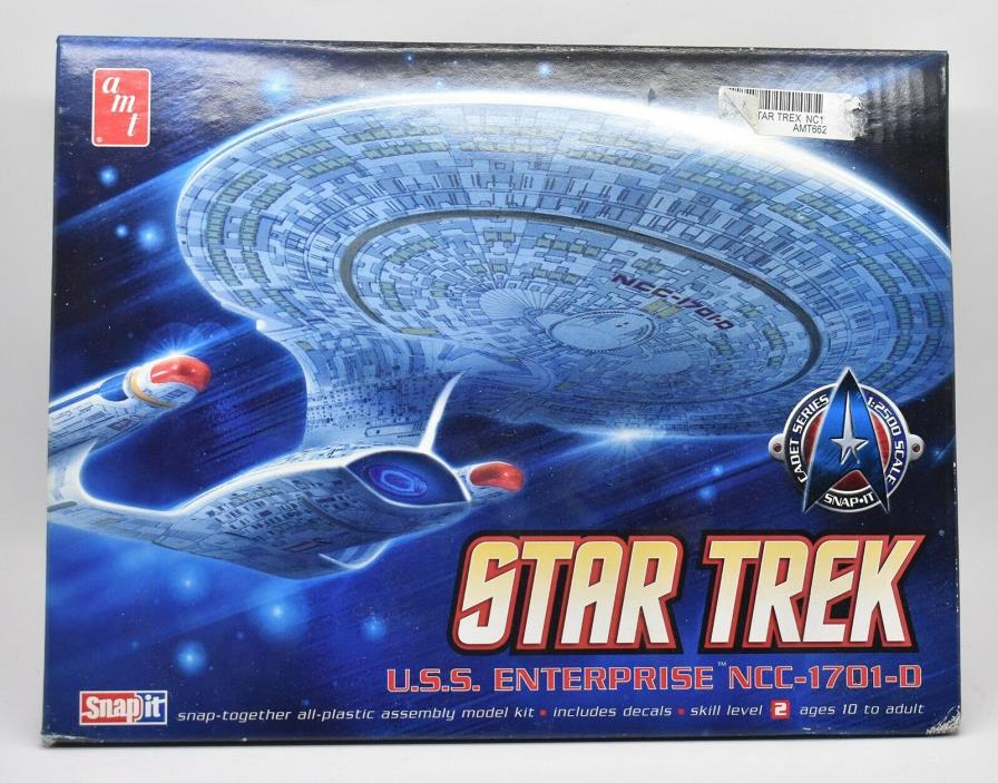 AMT Star Trek USS Enterprise NCC-1701-D NEW Sealed Plastic Model Kit 2010 1/2500