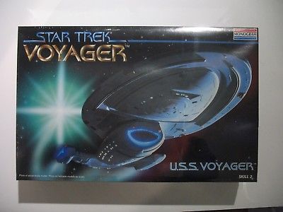 MISB NEW SEALED Star Trek USS VOYAGER SHIP Model Kit MONOGRAM