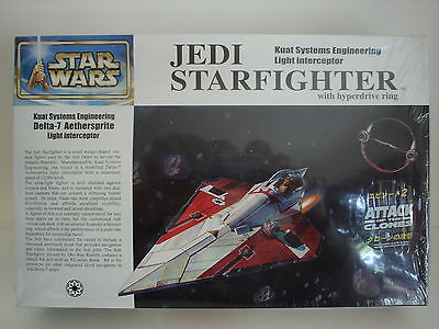 2002 Fine Molds Sealed 1/72 Star Wars Jedi Starfighter with hyperdrive ring.