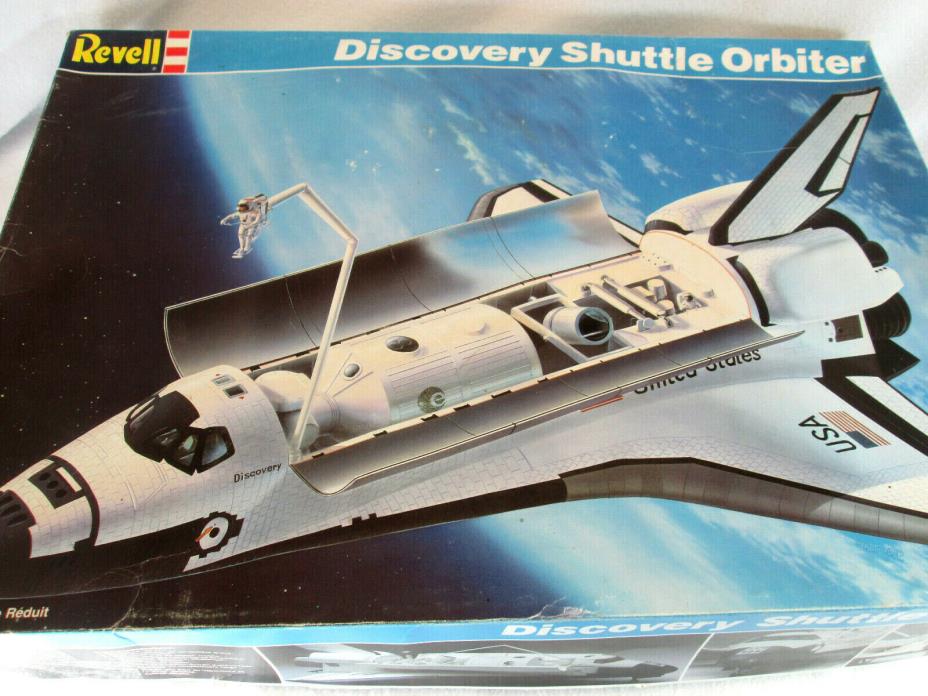 Vintage 1988 Revell Discovery Shuttle Orbiter no. 4733 1/72 plastic model kit