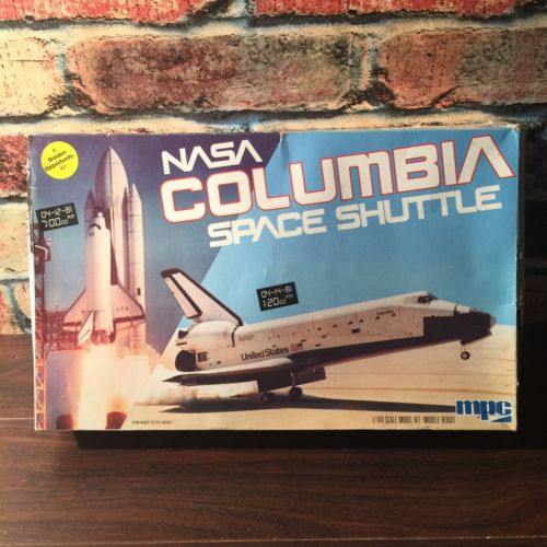 1982 MPC NASA Columbia Space Shuttle Build Model Kit Fun Dimensions 1/144 1-4651