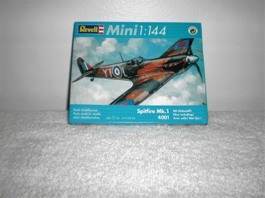 Vintage 1992 Revell Spitfire Mk.1 Mini Model Airplane Kit # 4001 - 1/144 Scale
