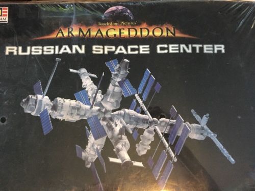 Russian Space Center Model  Kit Revell Monogram Touchstone Pictures Armageddon