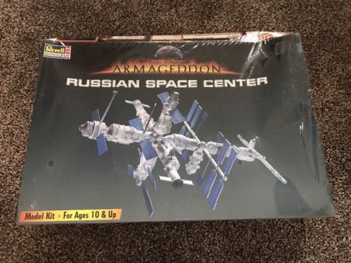 REVELL Monogram 1/144 Armageddon Russian Space Center Plastic Model Kit 85-3628U