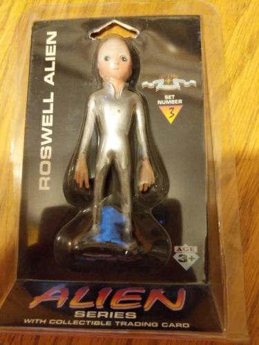 Roswell alien.Shadowbox Collectibles.set # 3, 4